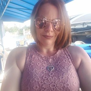 Meet your Posher, Tiffany